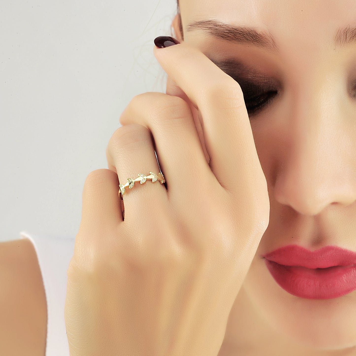 De Vliegende Vlinderring, Handgemaakte 14k 18k Massief Gouden Vleugelvormige Ring Met Witte Diamanten Halve Eeuwigheid