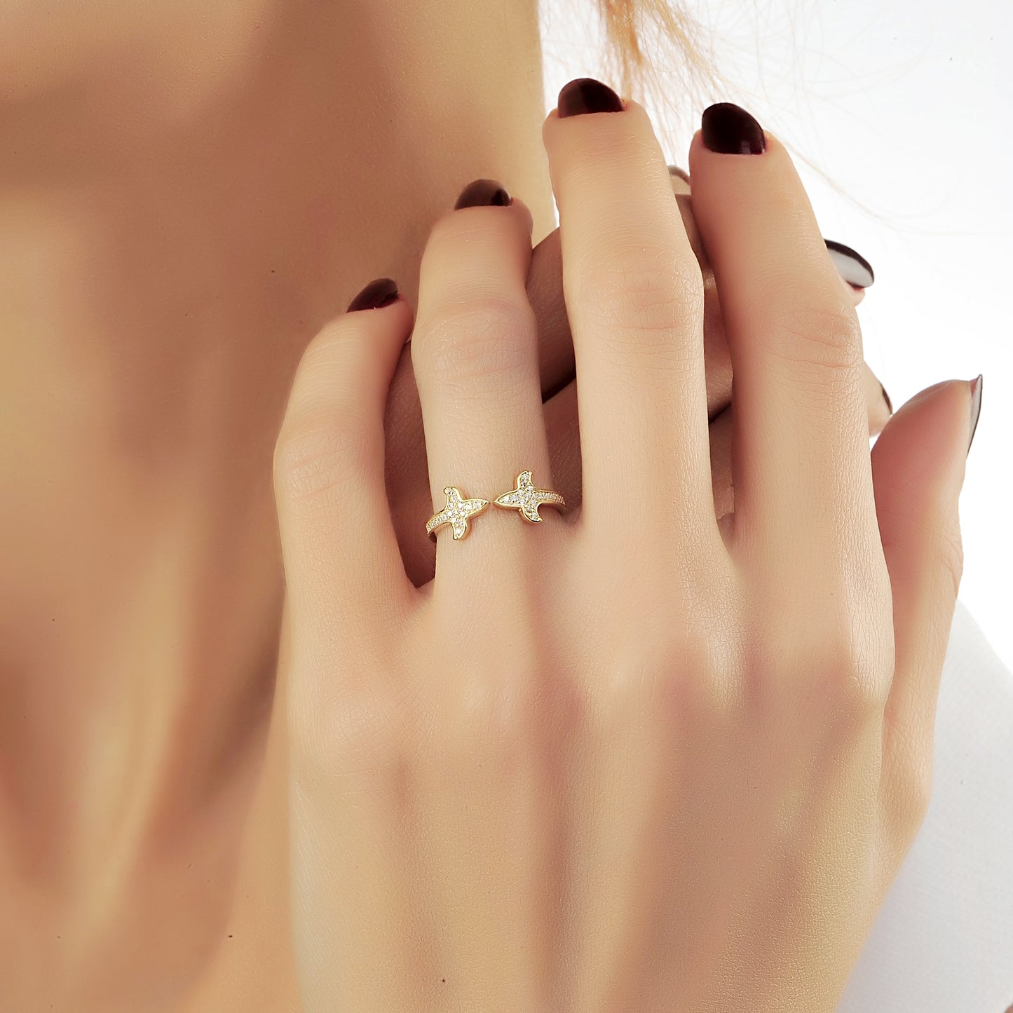 Minimalistische Cluster Diamanten Gouden Ring, Handgemaakte Gebogen 14k Massief Gouden Verlovingsring
